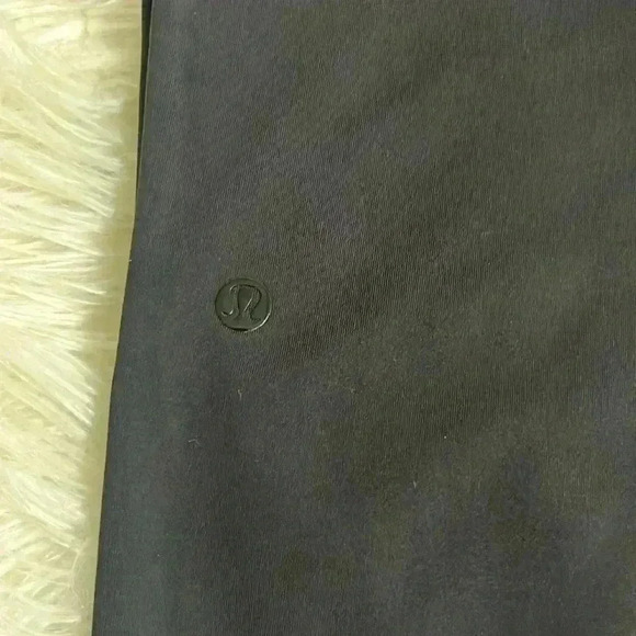 Lululemon woman’s jogger - Picture 2 of 8
